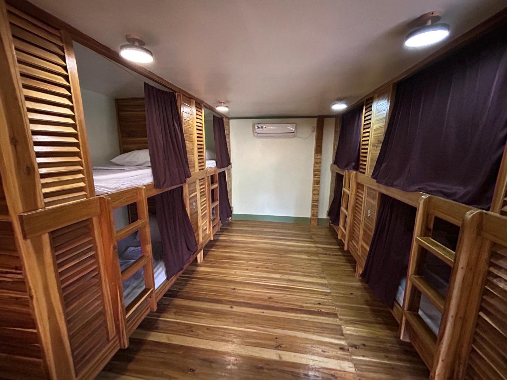 Islanders Hostel Port Barton سان فيسنتي المظهر الخارجي الصورة